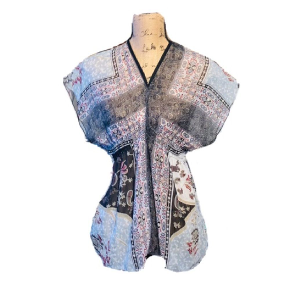 Passport sheer top size S